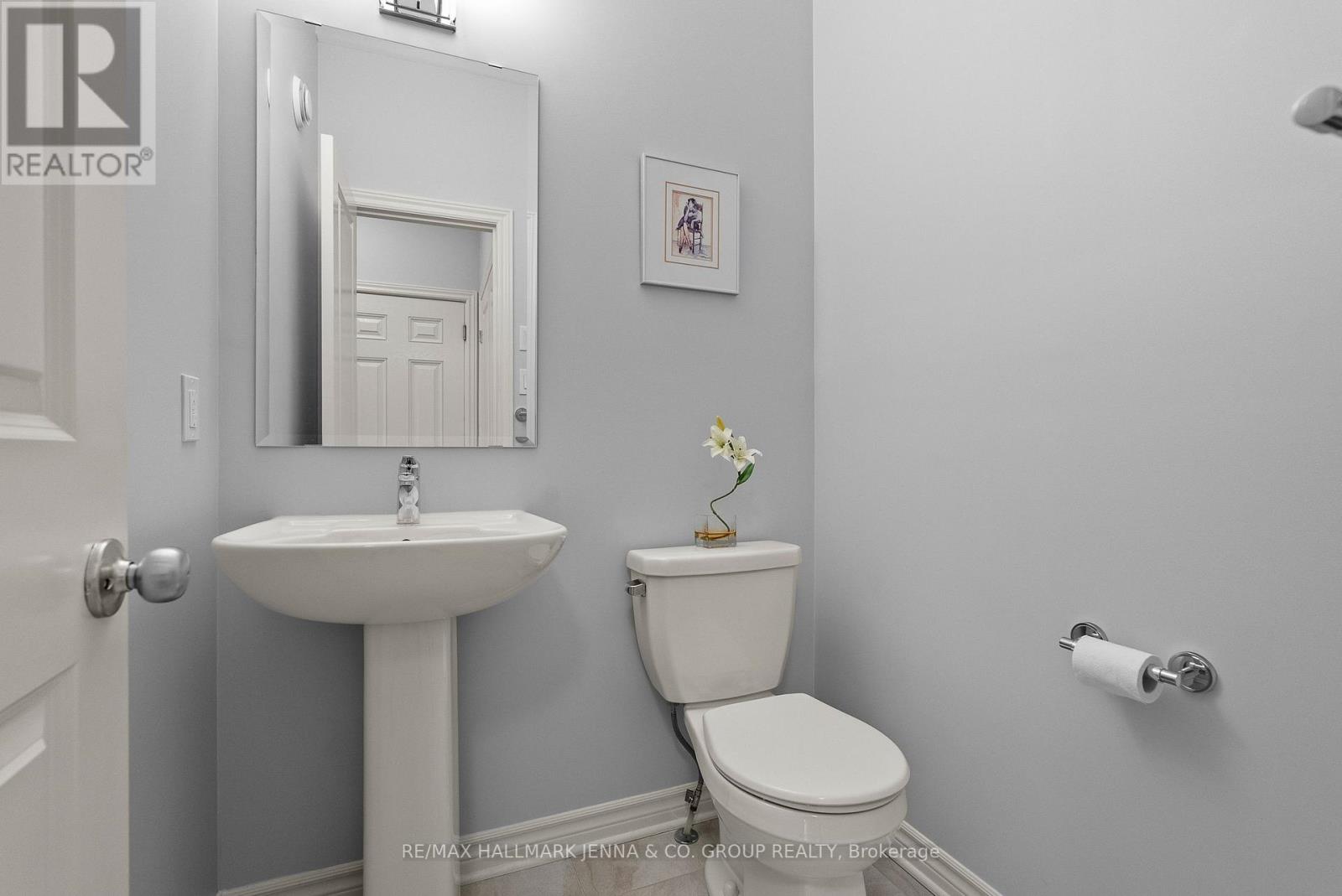 2 Bed, 3 Bath House for Sale in Ottawa – 56 KAYENTA STREET, Ottawa – MLS# X13773512 - Image 15