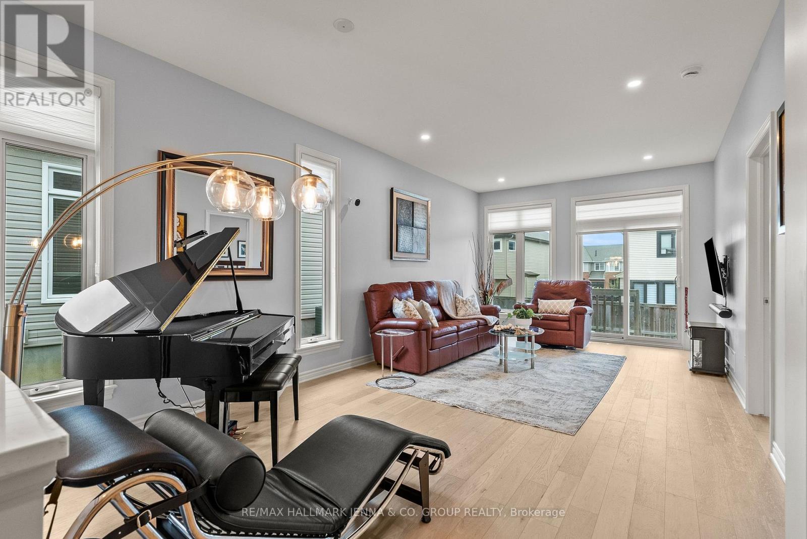 2 Bed, 3 Bath House for Sale in Ottawa – 56 KAYENTA STREET, Ottawa – MLS# X13773512 - Image 16