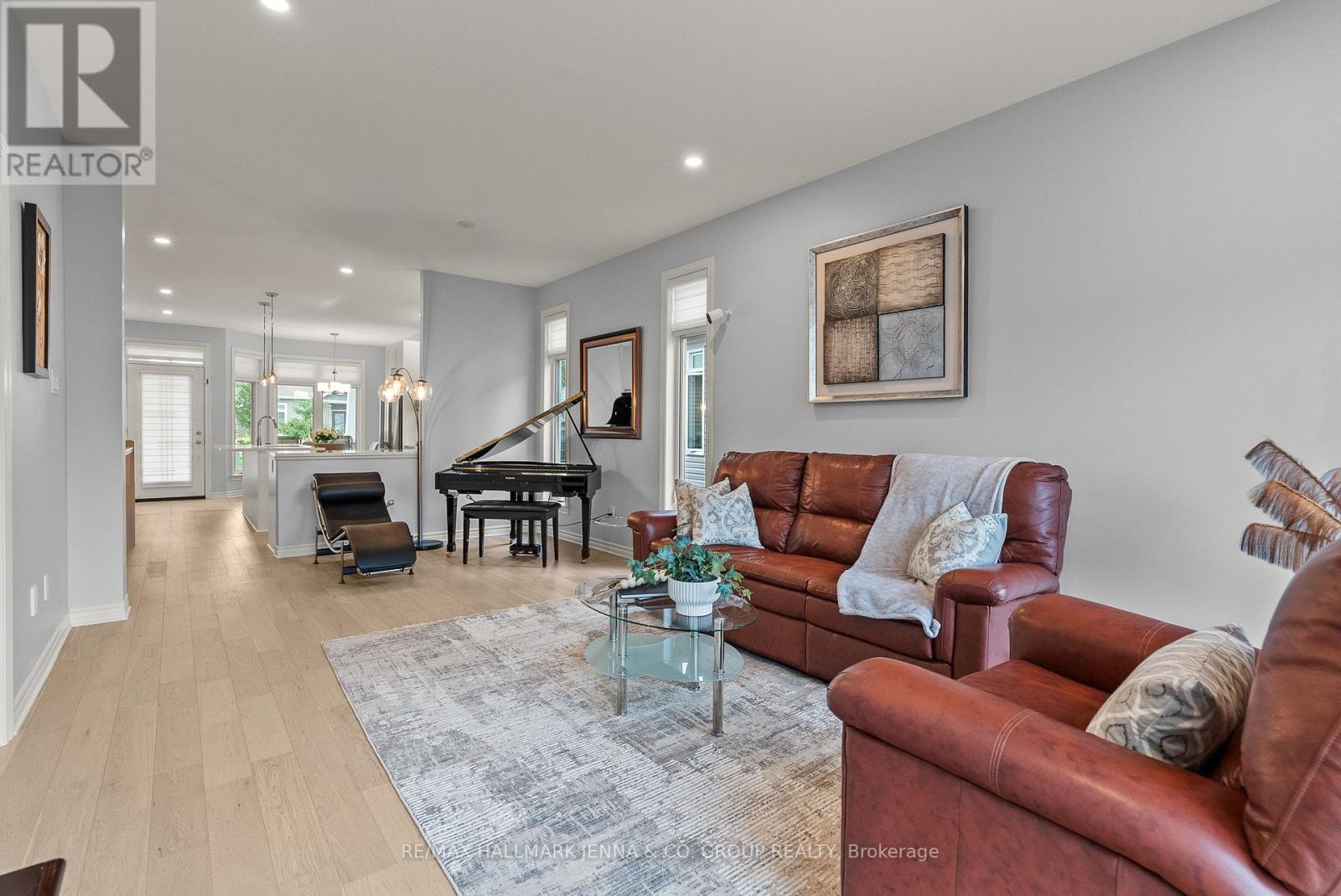 2 Bed, 3 Bath House for Sale in Ottawa – 56 KAYENTA STREET, Ottawa – MLS# X13773512 - Image 17