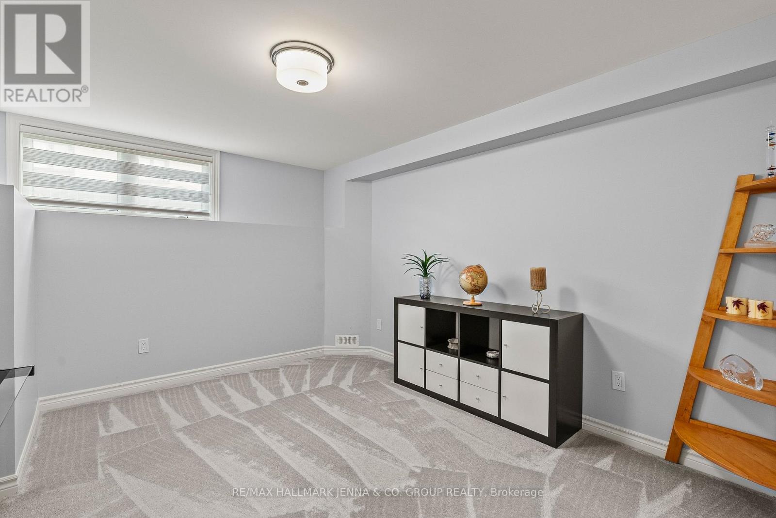 2 Bed, 3 Bath House for Sale in Ottawa – 56 KAYENTA STREET, Ottawa – MLS# X13773512 - Image 28