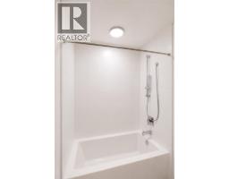 1380 Pridham Avenue Unit# 409, Kelowna, BC V1Y0P7 Photo 13