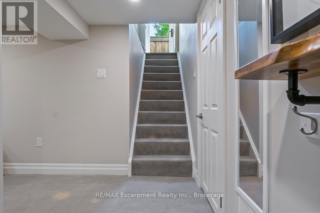 278 CAROLYN DRIVE - Image 32