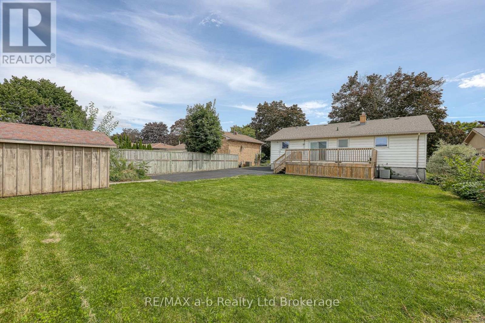 26 GLENN AVENUE - 10
