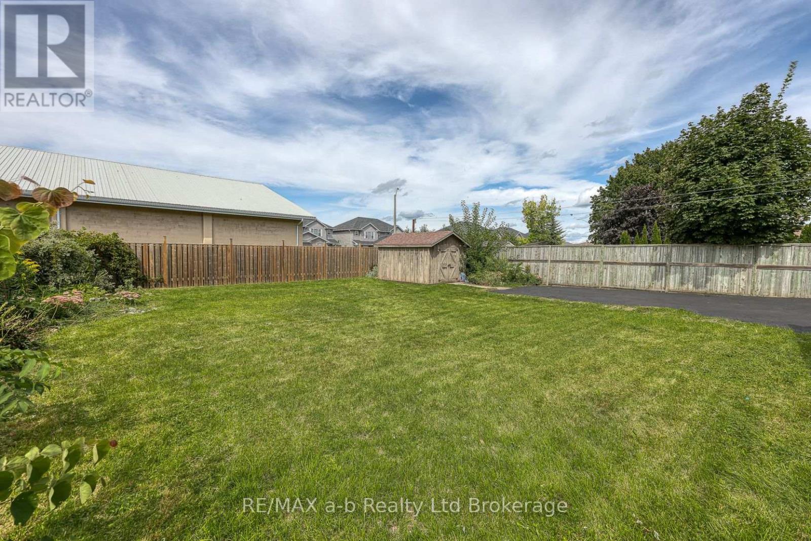 26 GLENN AVENUE - 11