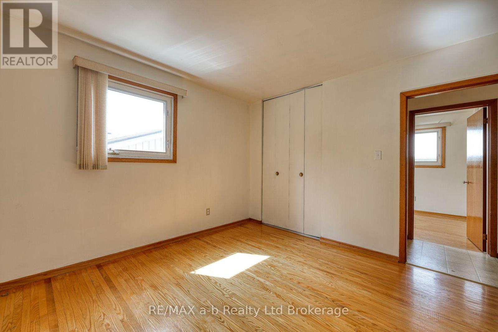 26 GLENN AVENUE - 28