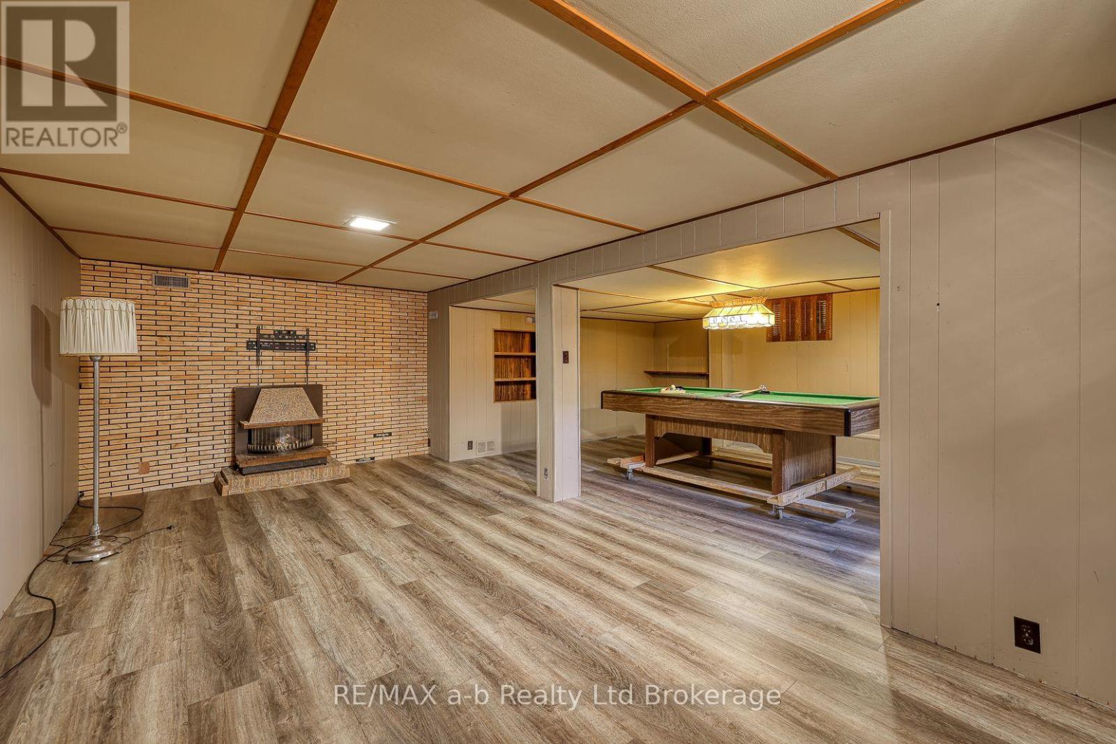 26 GLENN AVENUE - 36