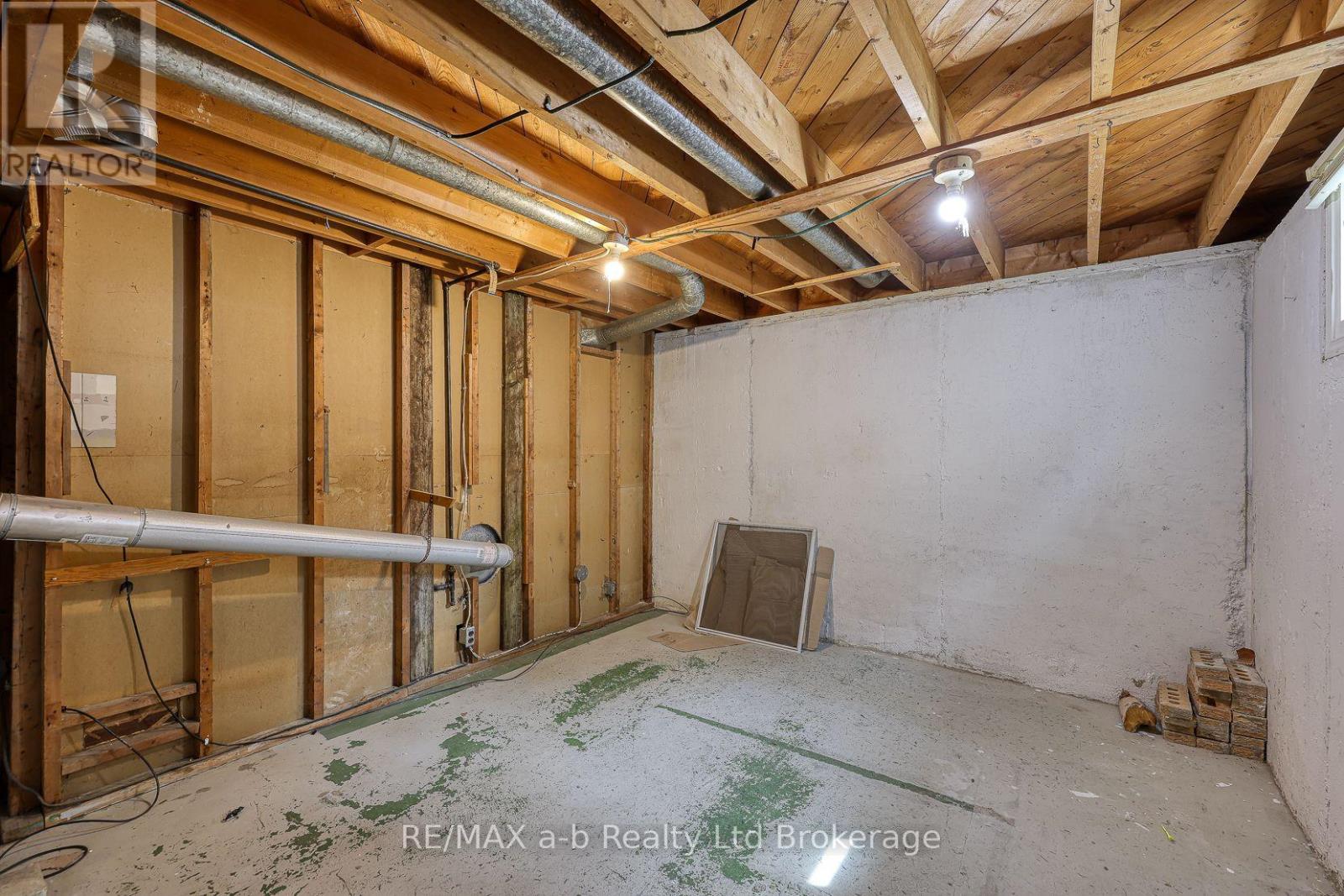 26 GLENN AVENUE - Image 38