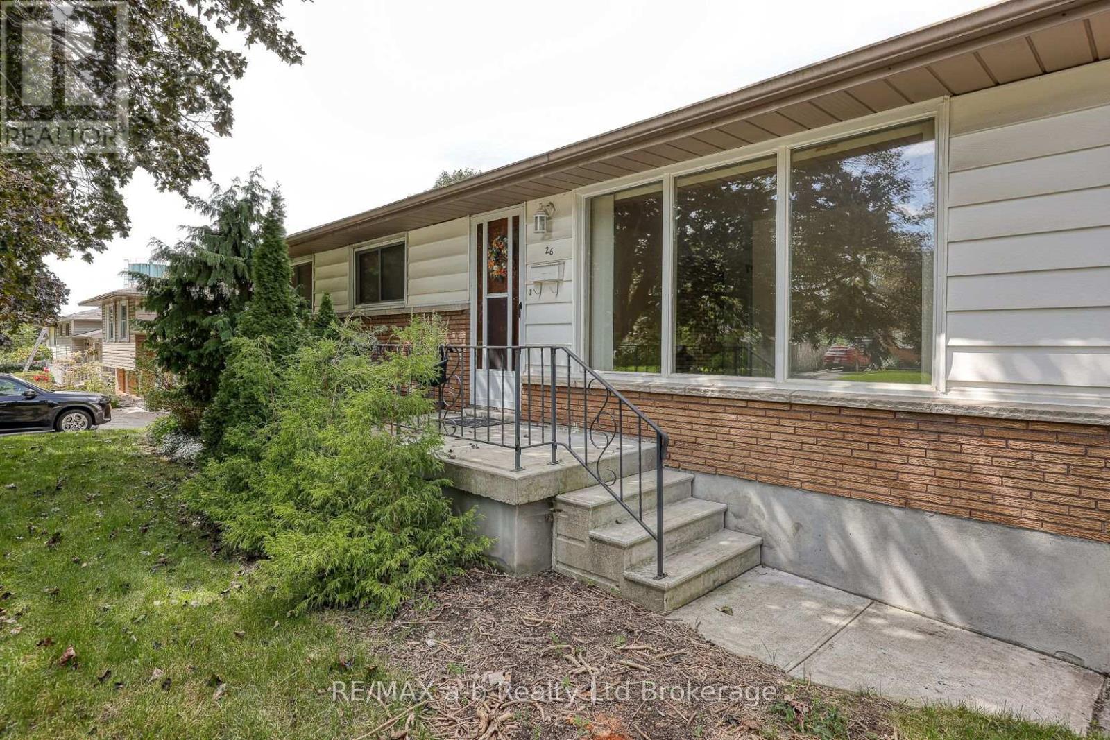 26 GLENN AVENUE - 5
