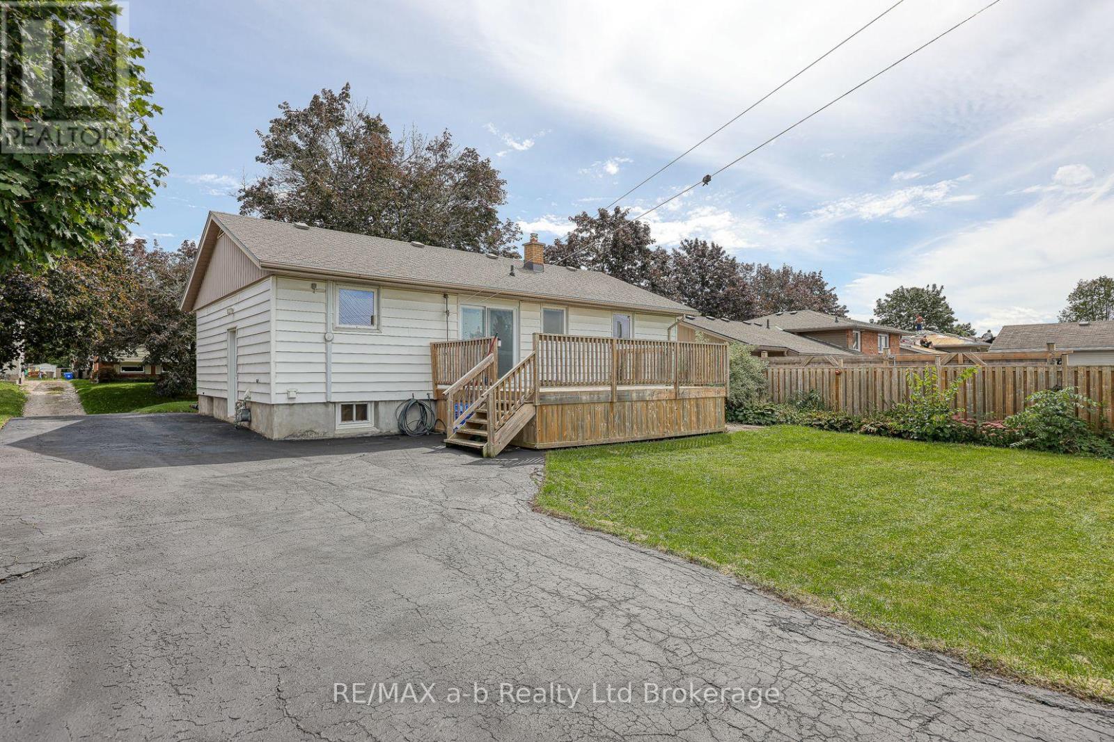 26 GLENN AVENUE - 8