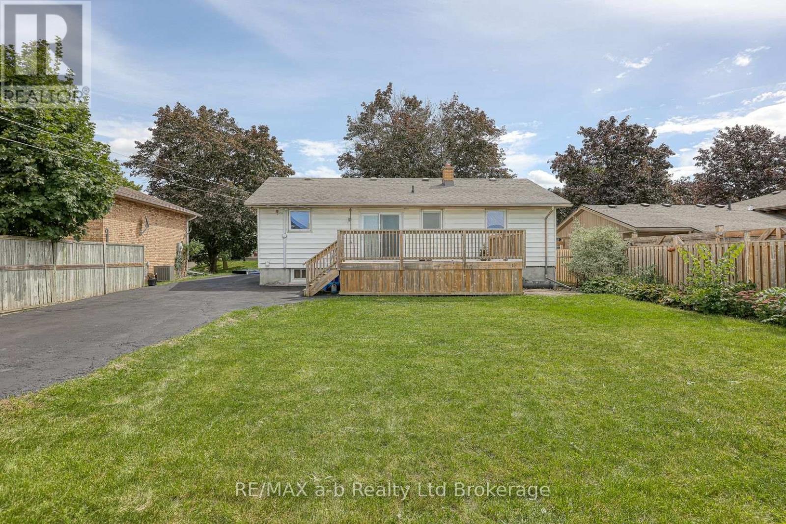 26 GLENN AVENUE - 9