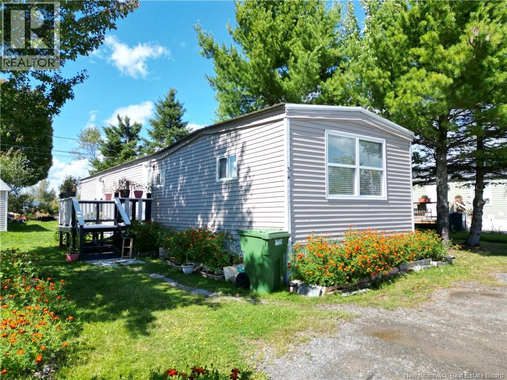 34 Leafwood Crescent, Fredericton — photo 2