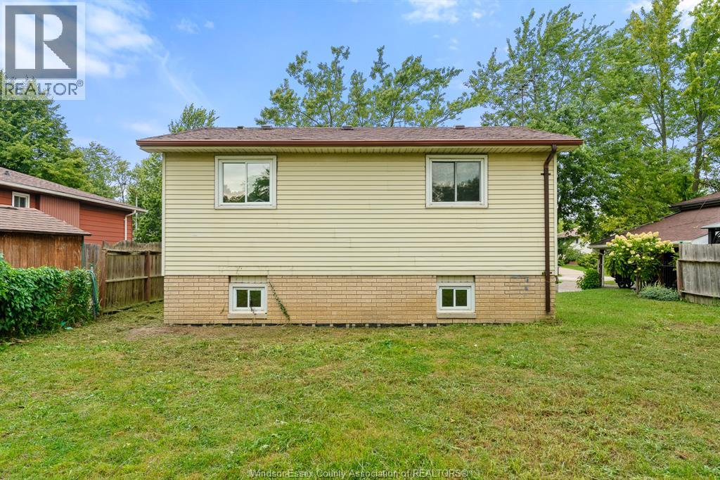 292 KELLY ST - 11