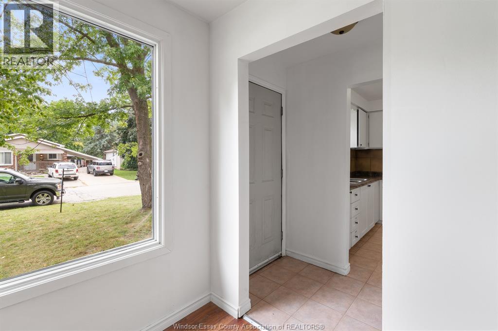 292 KELLY ST - 13