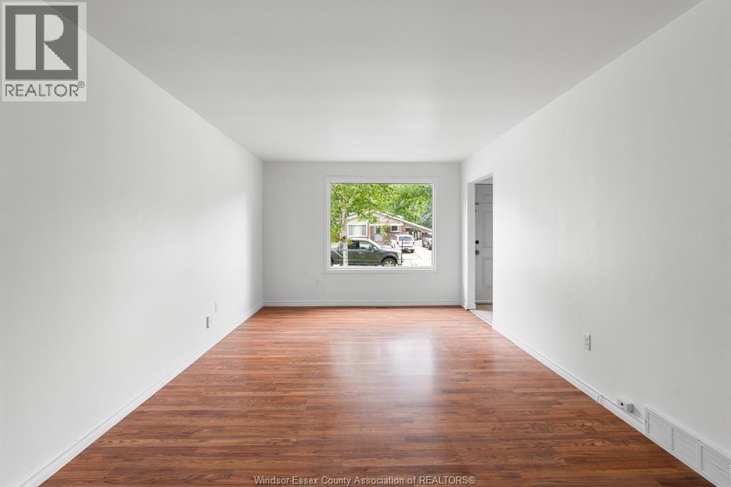 292 KELLY ST - 16