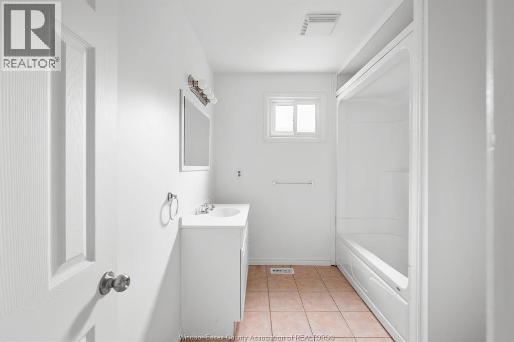 292 KELLY ST - 22