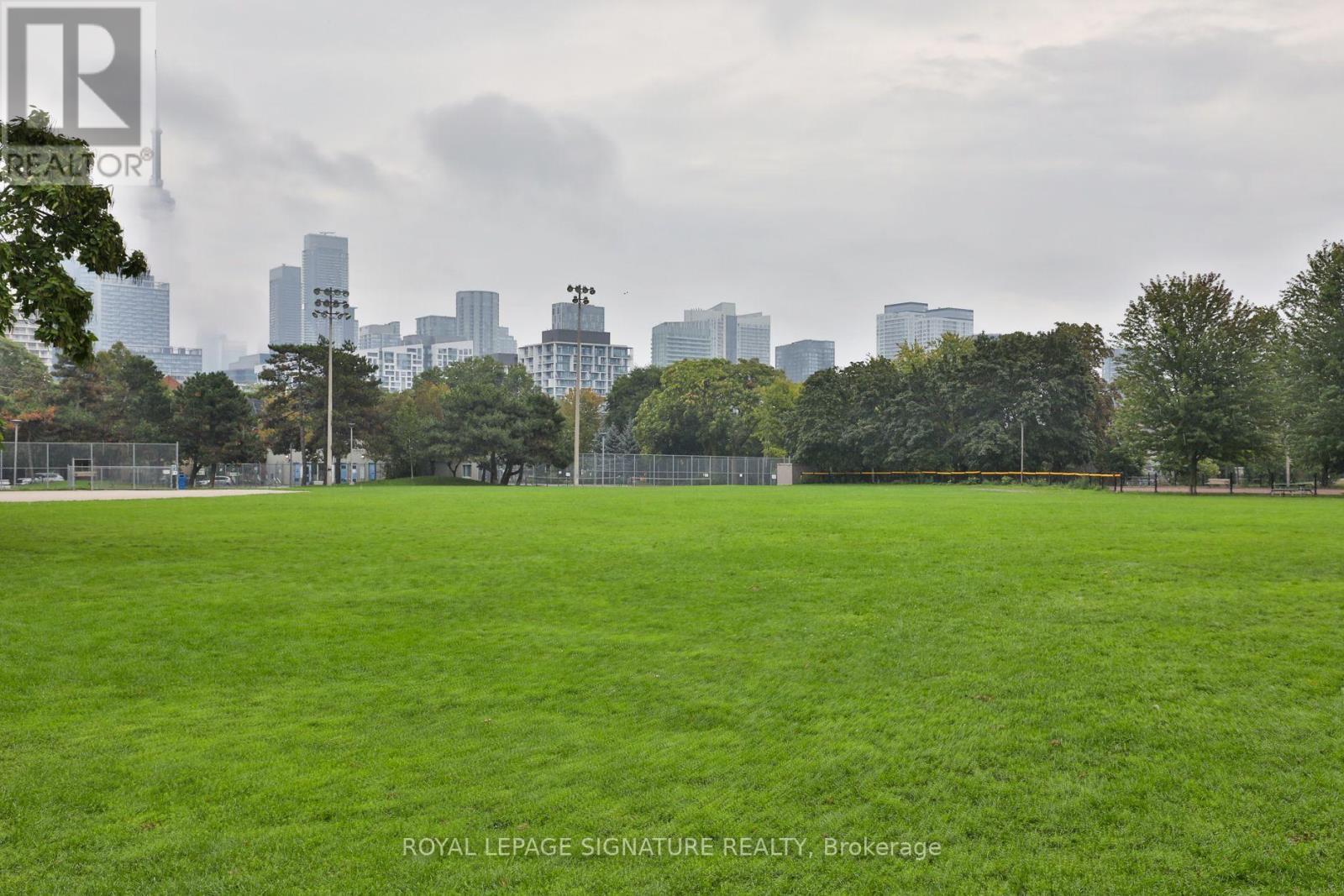 #635 92 STRACHAN AVENUE - Image 32