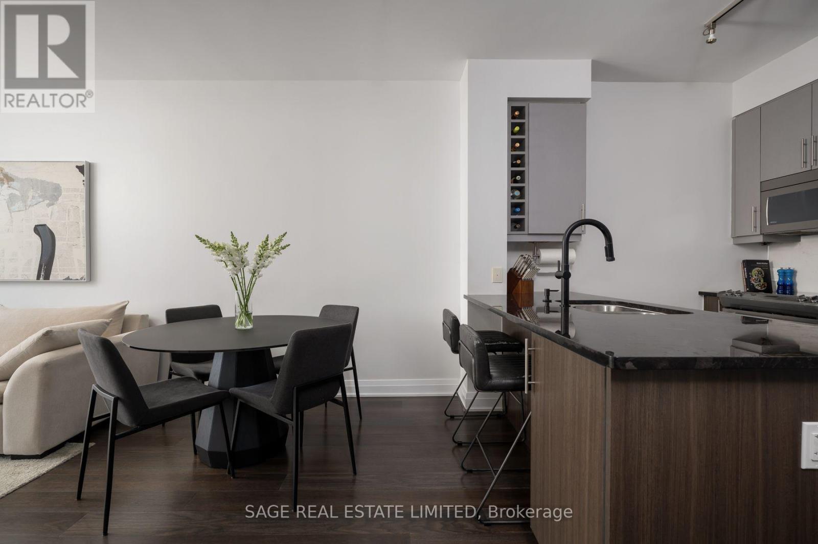 #1409 530 ST CLAIR AVENUE W - 1