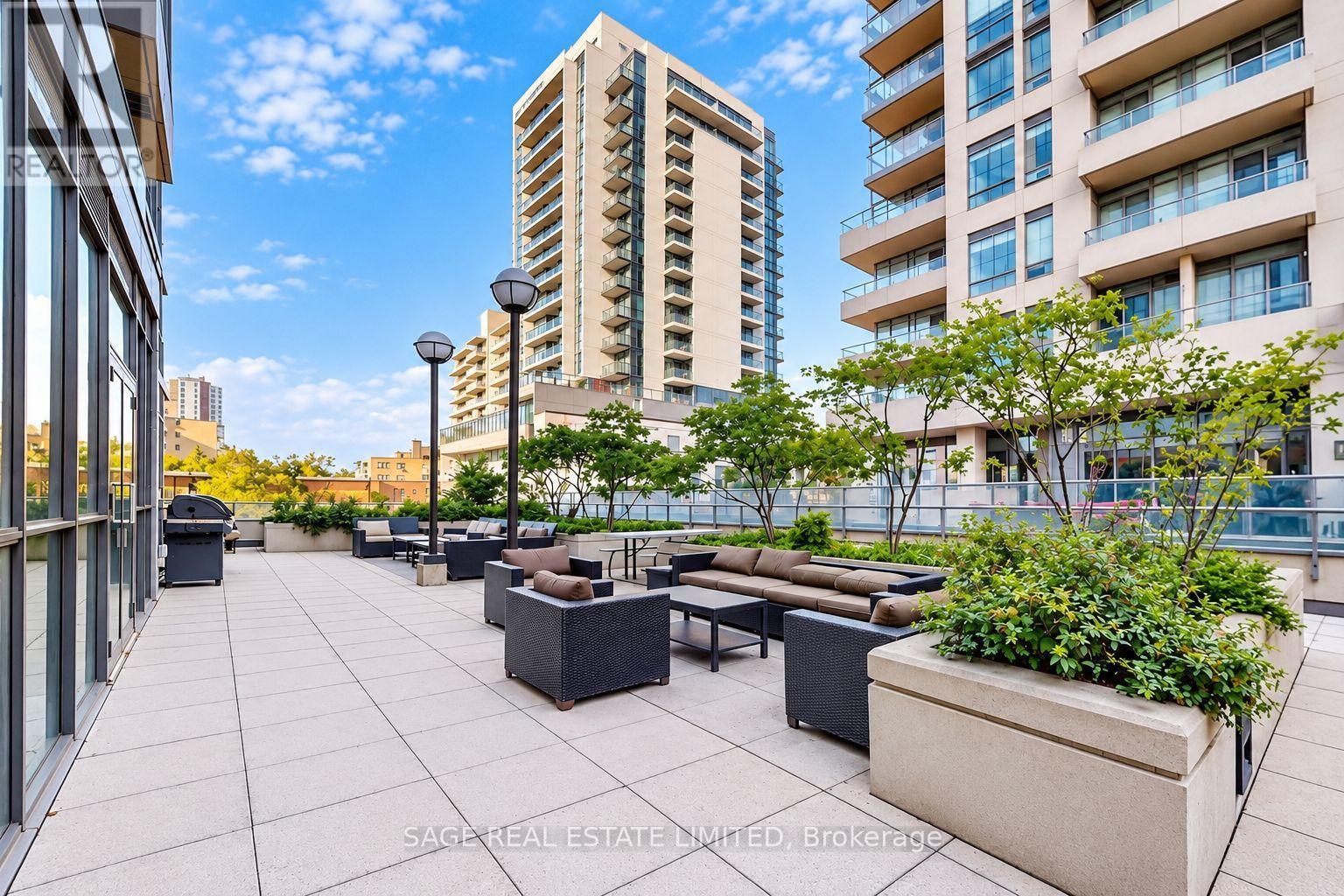 #1409 530 ST CLAIR AVENUE W - 25