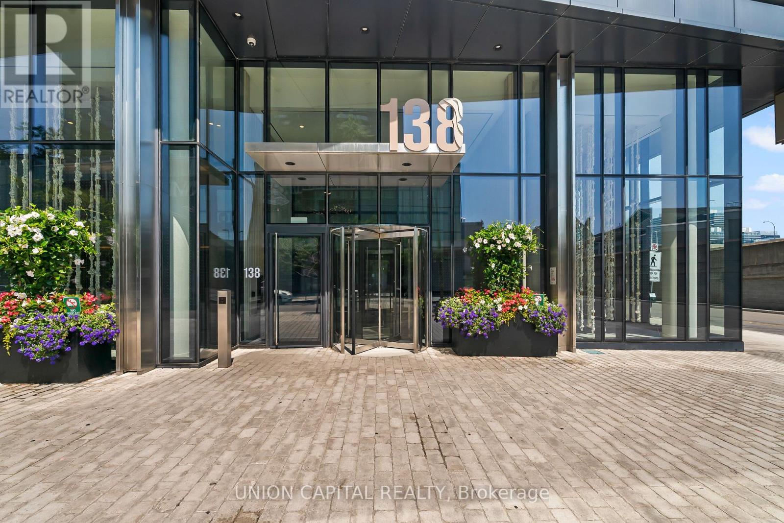 #909 138 DOWNES STREET - Image 26