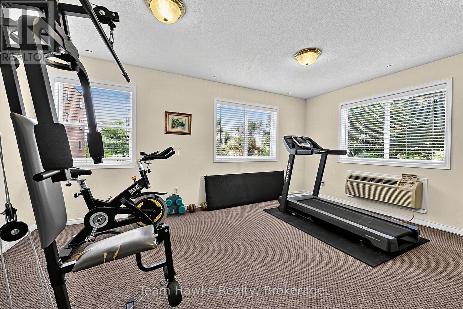 #306 4 BECK BOULEVARD - 35