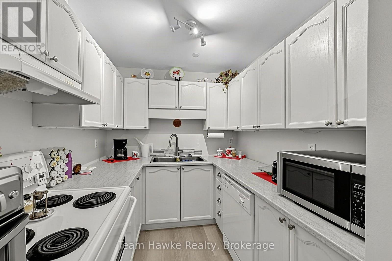 306 - 4 BECK BOULEVARD, Penetanguishene — photo 8