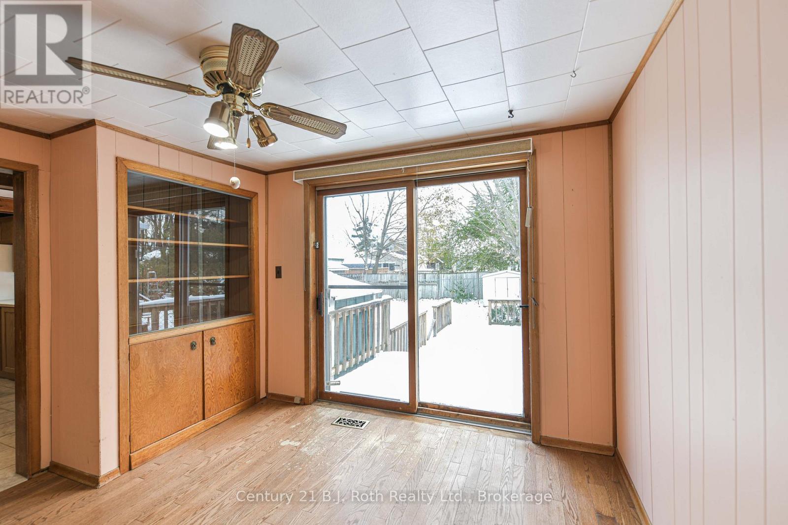 337 COLBORNE STREET W - 20