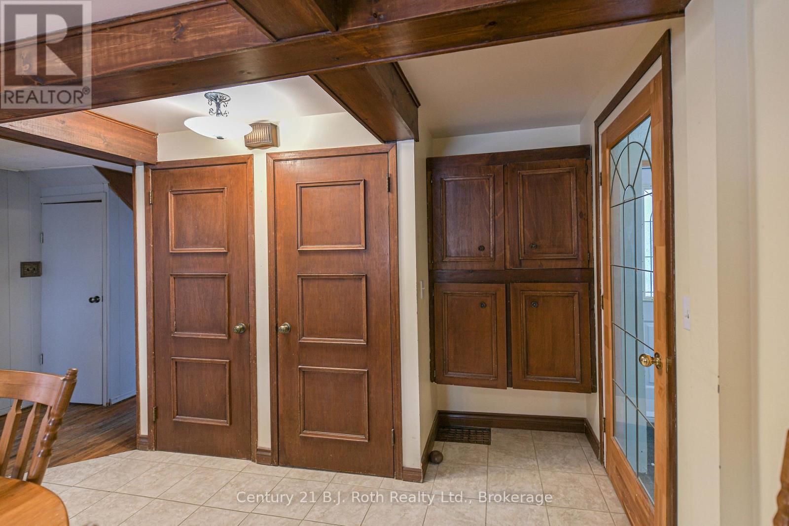 337 COLBORNE STREET W - 21