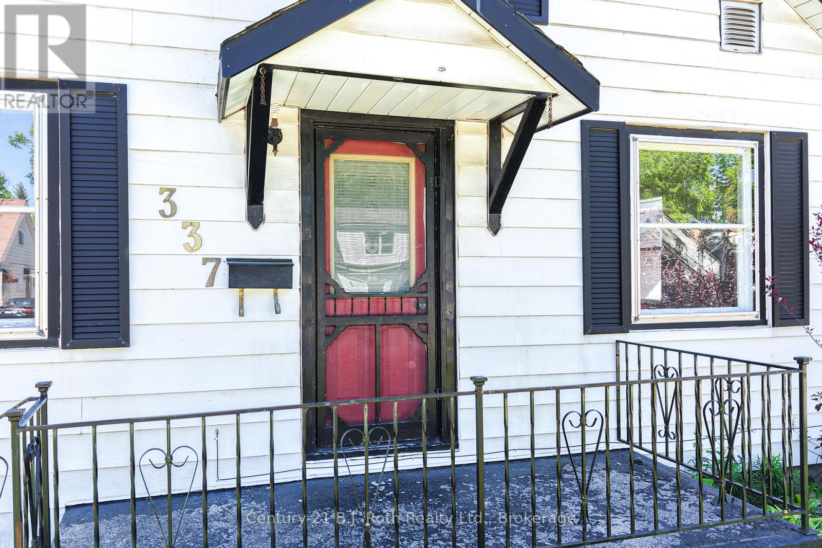 337 COLBORNE STREET W - 3