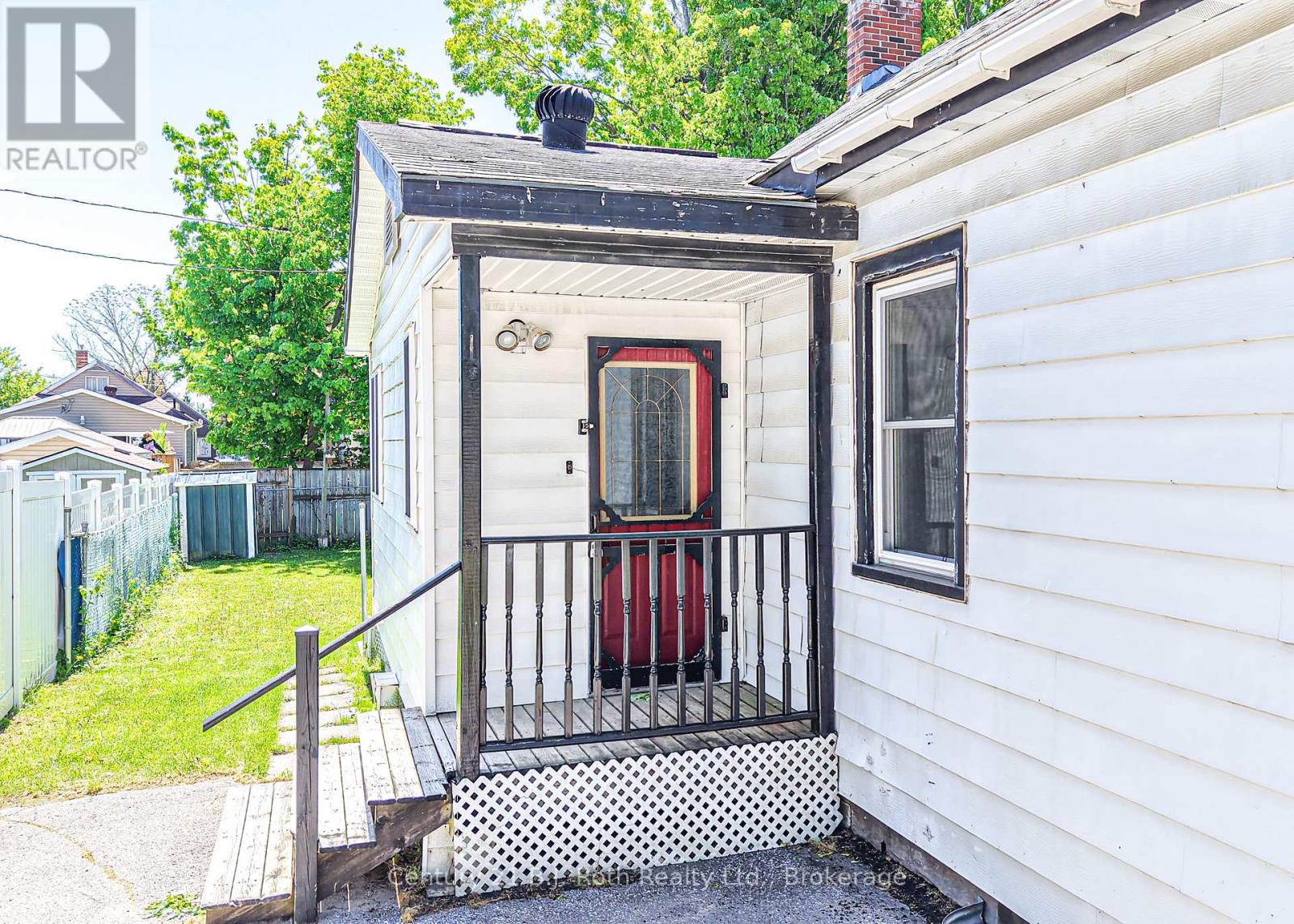 337 COLBORNE STREET W - 4