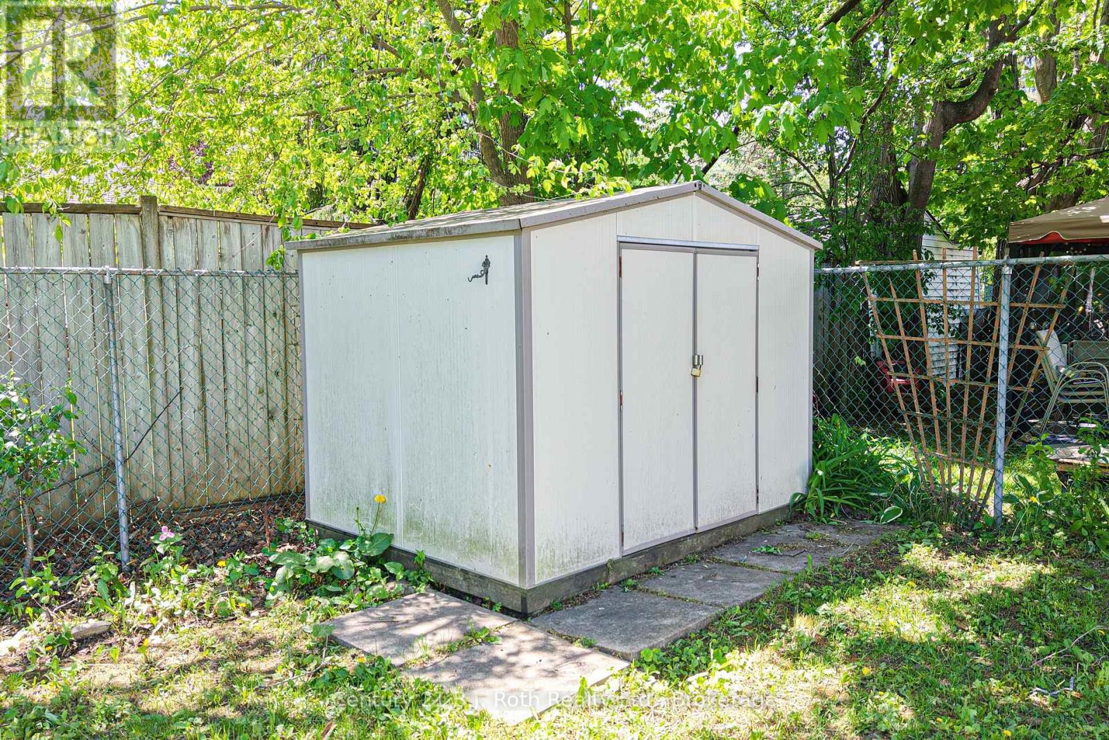 337 COLBORNE STREET W - 6