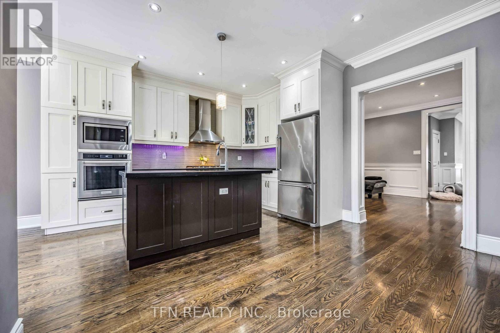 282B AYLESWORTH AVENUE - 8