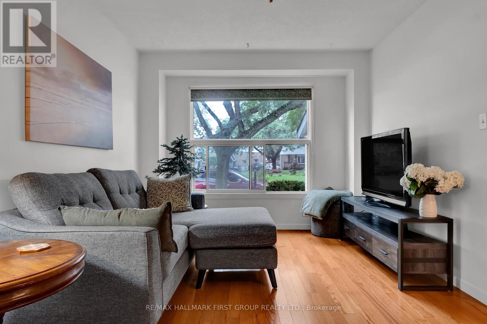 963 RENFREW COURT - 13