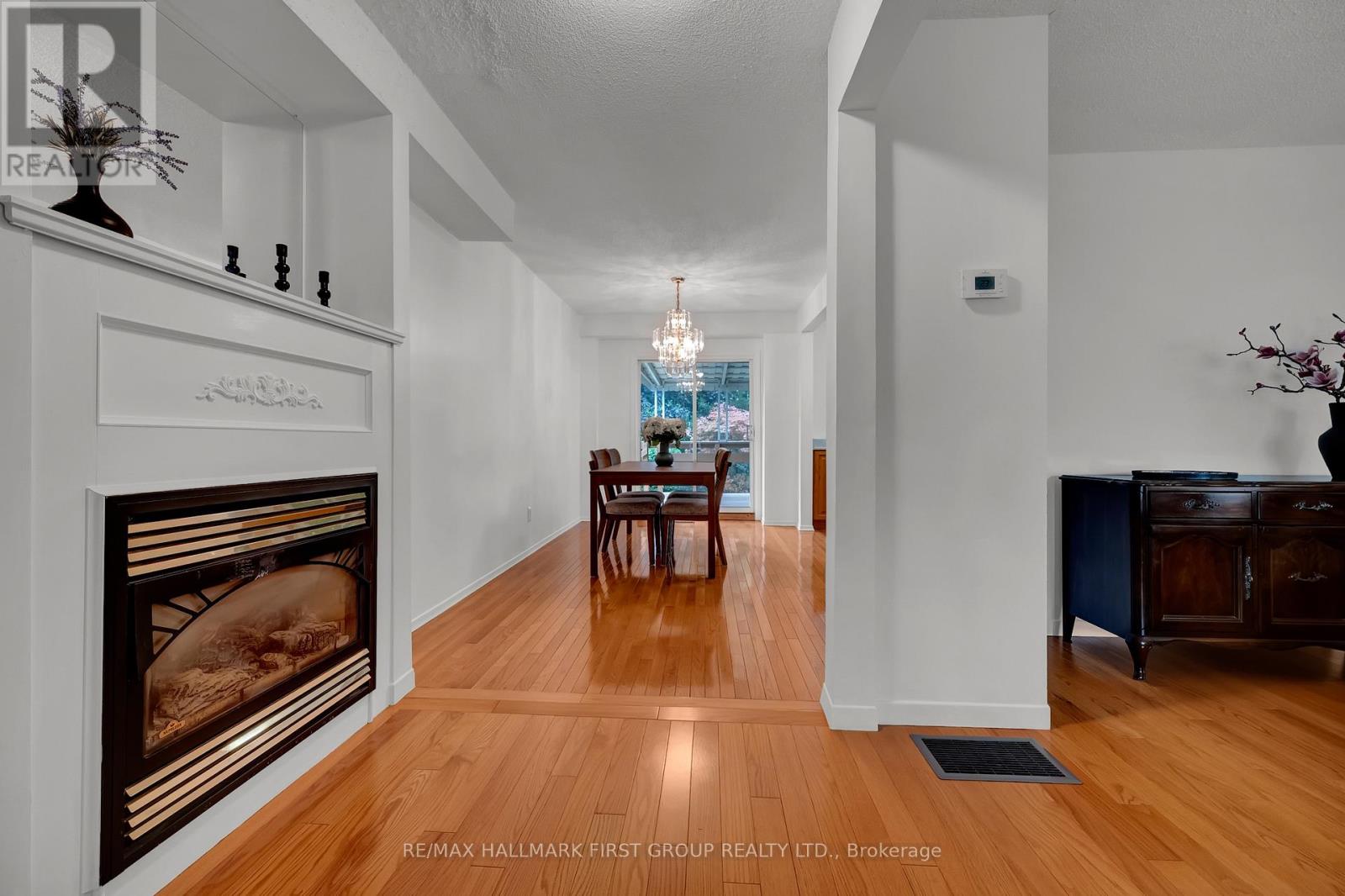 963 RENFREW COURT - Image 18