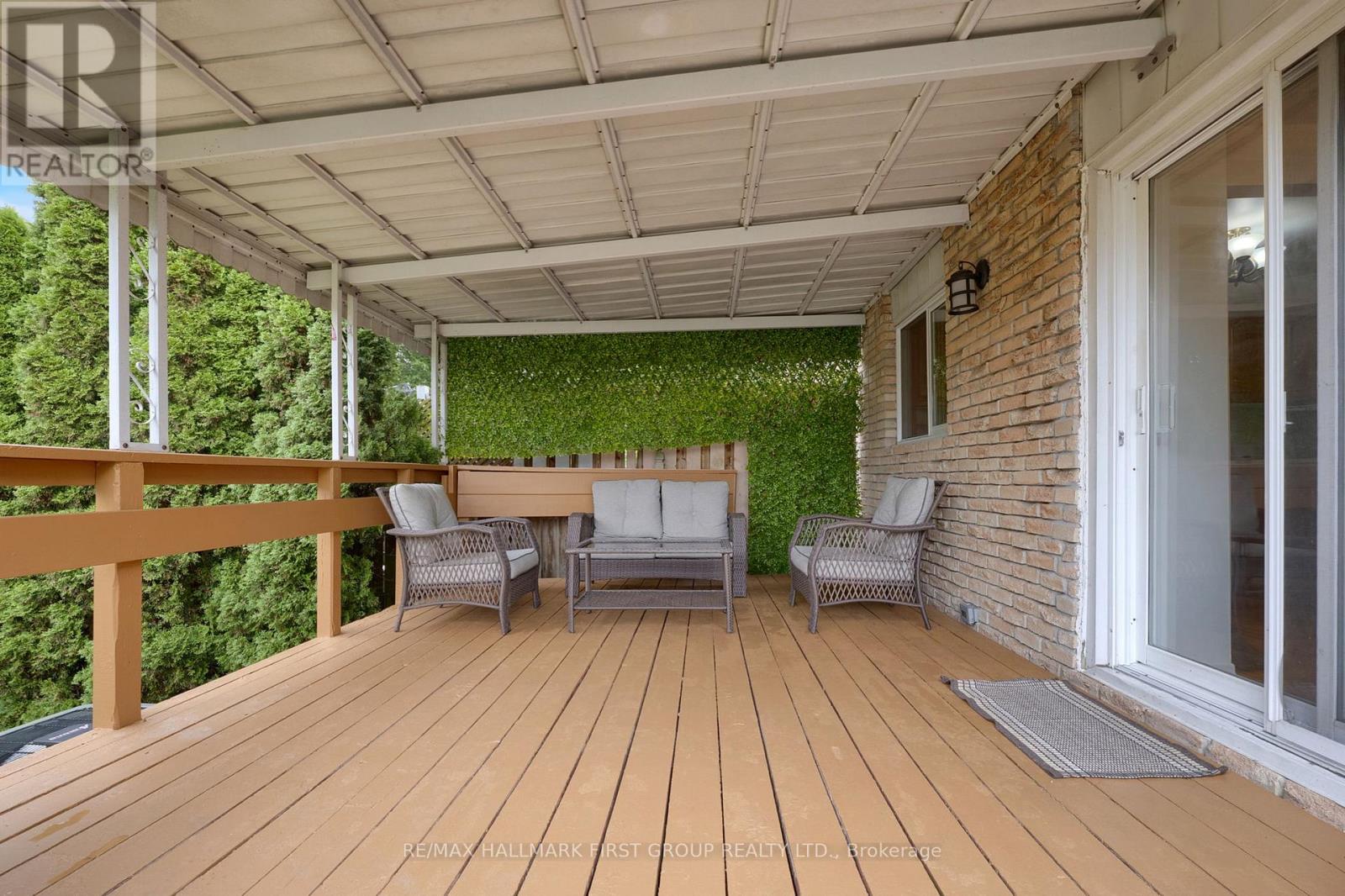 963 RENFREW COURT - Image 21
