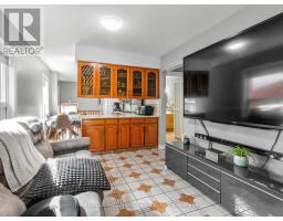 Kitchen - 297 Strathmore Boulevard, Toronto, ON M4J1P9 Photo 8