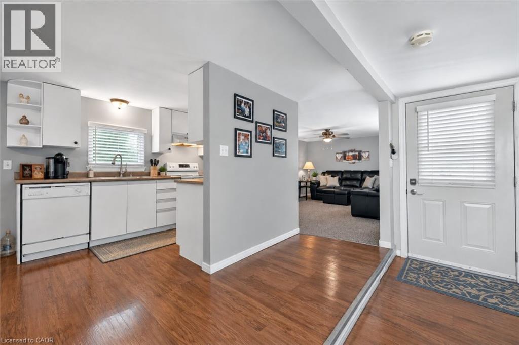 4422 TIMOTHY Lane, Beamsville — photo 3