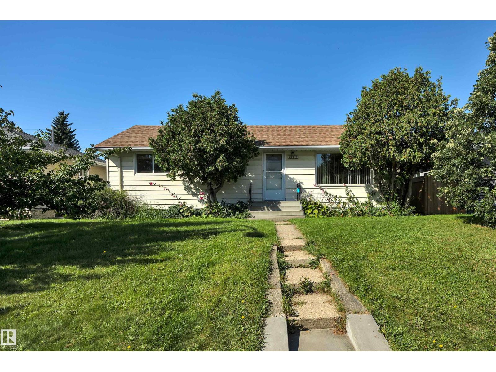 13416 102 ST NW - 2