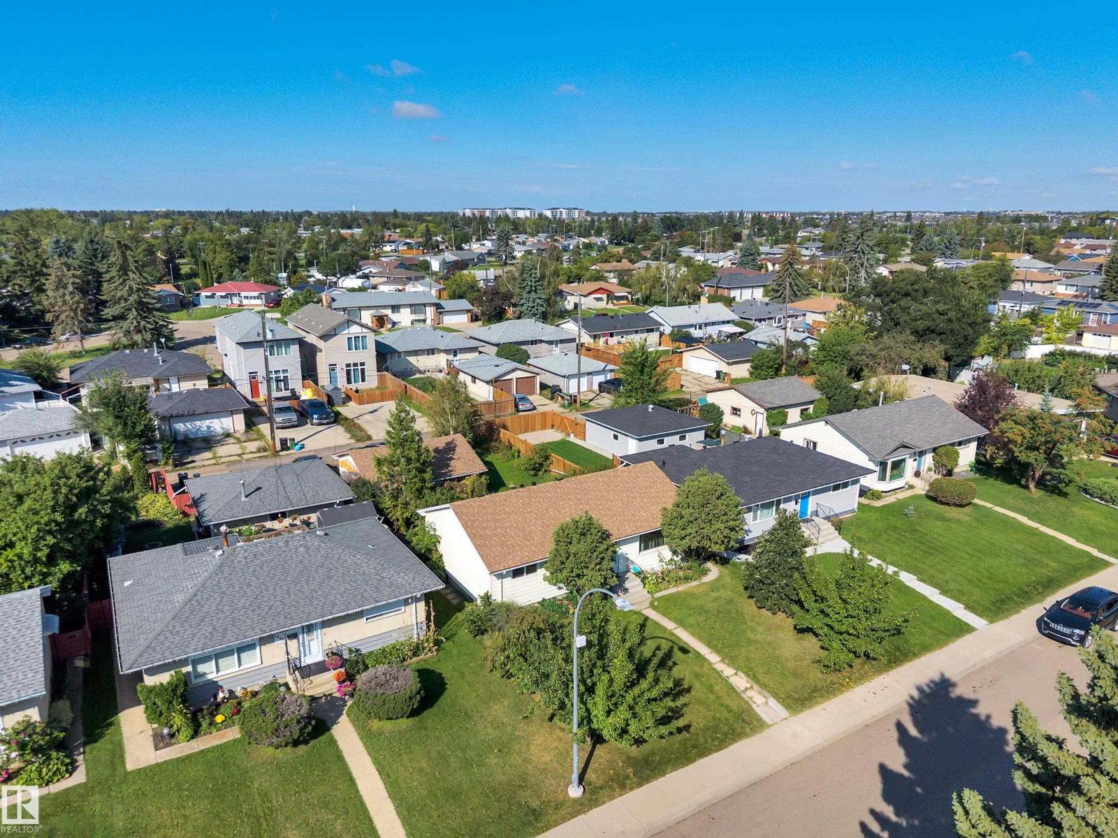 13416 102 ST NW - 49