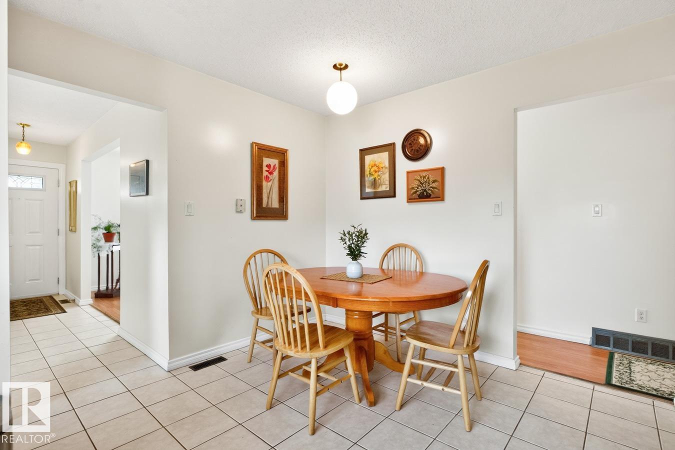 11464 152A AV NW - 12