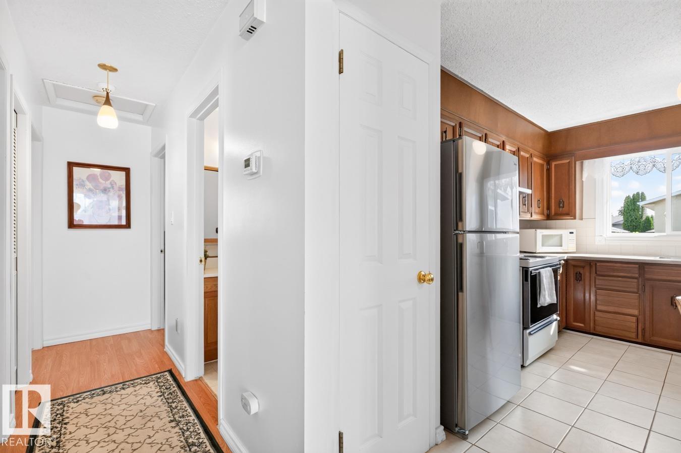 11464 152A AV NW - 15