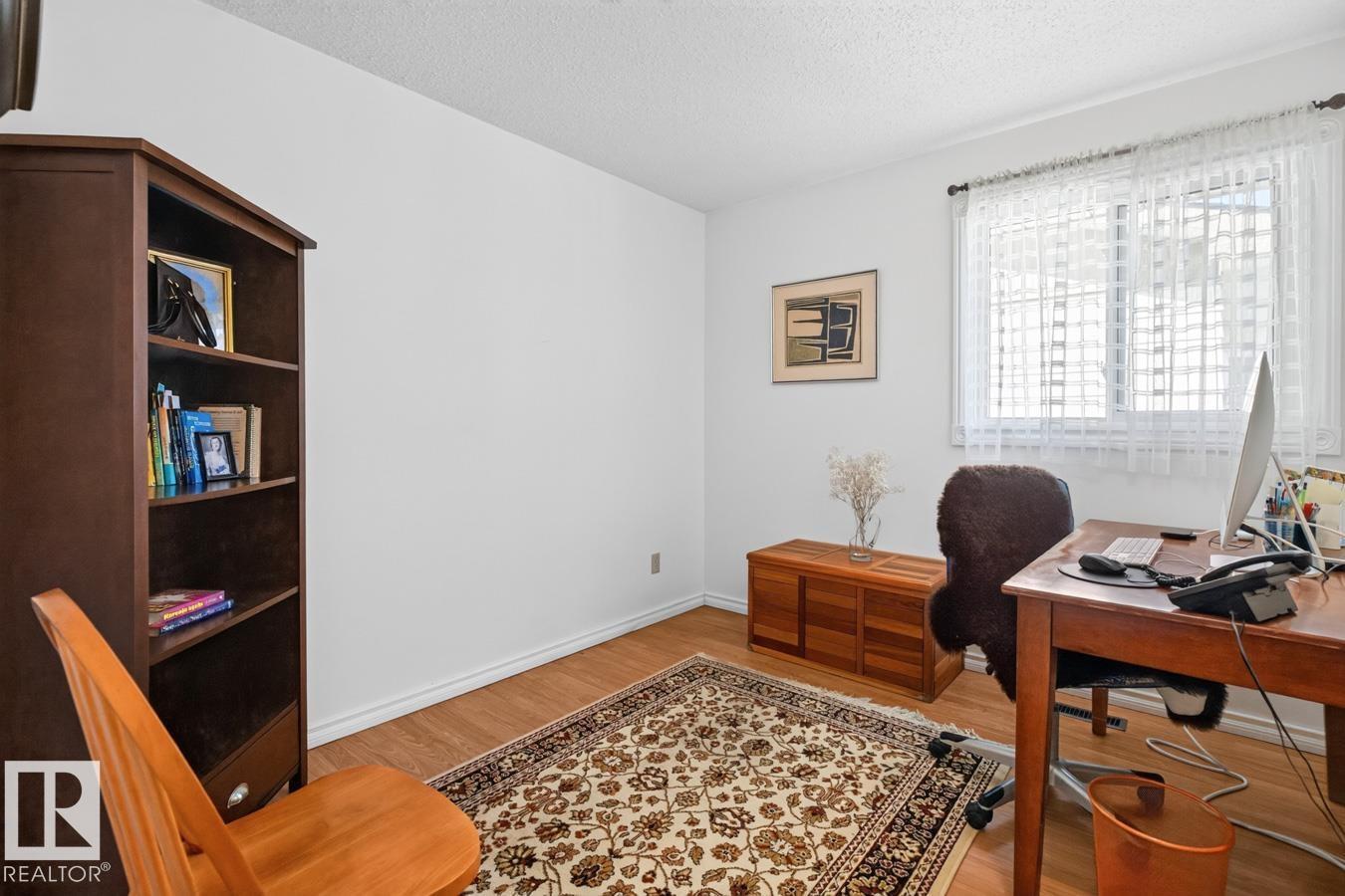 11464 152A AV NW - 21