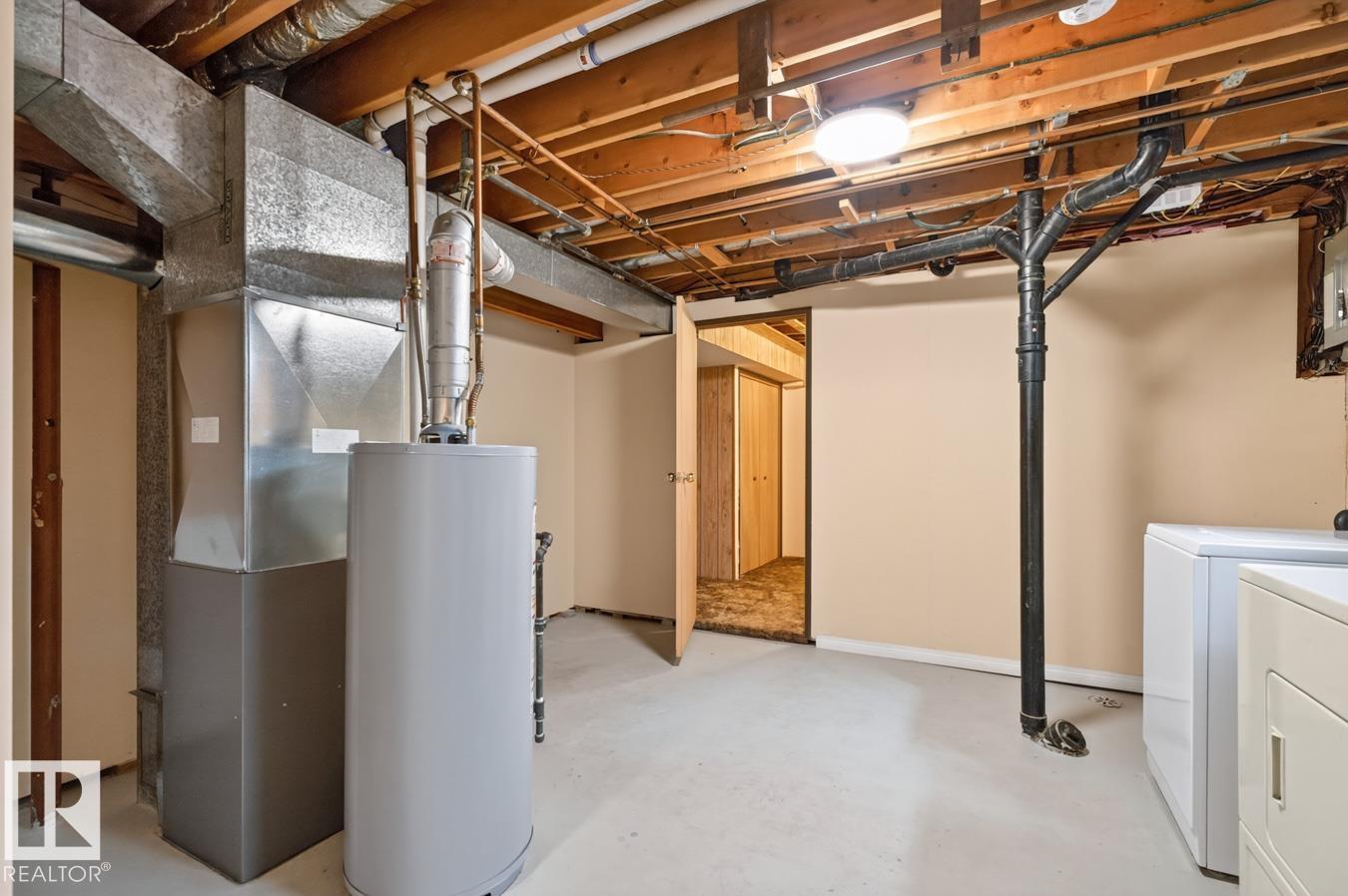 11464 152A AV NW - 31