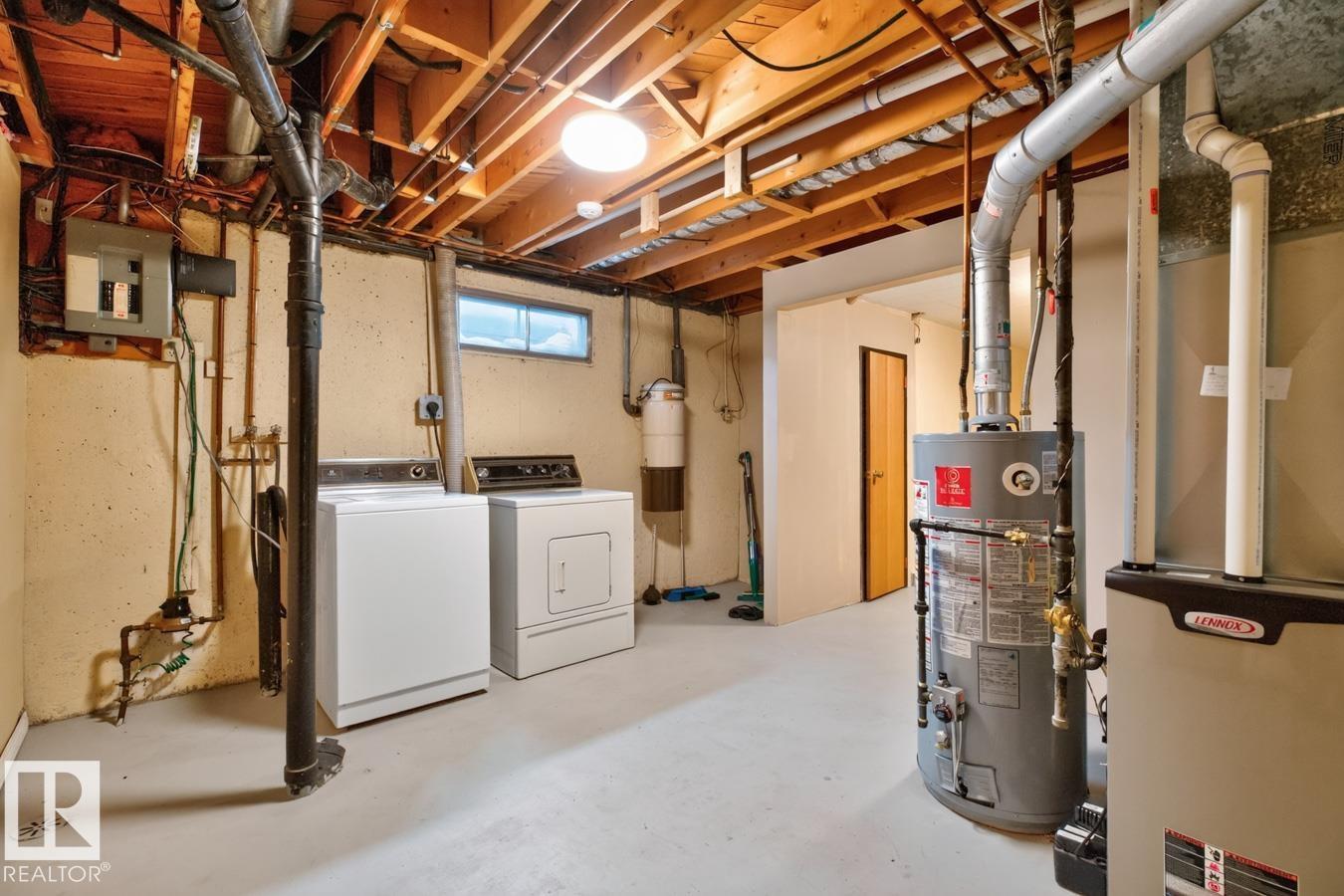 11464 152A AV NW - 32