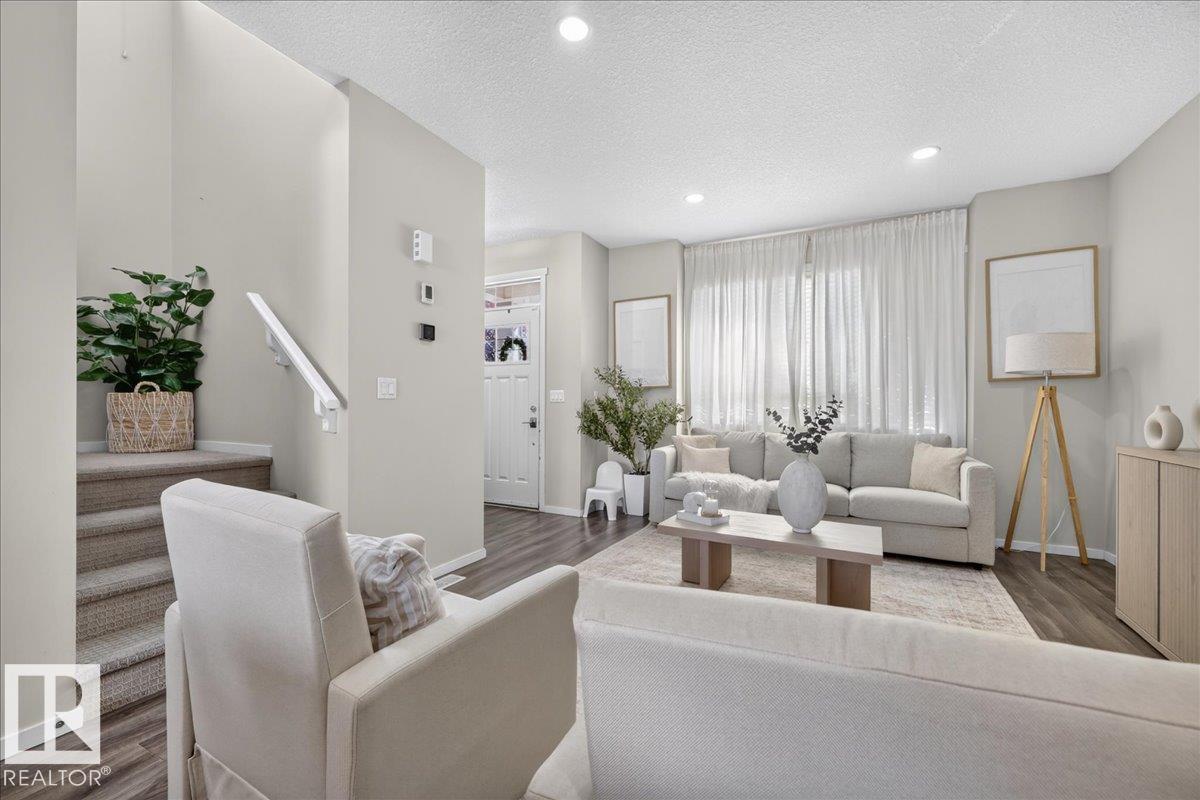 2046 CHALMERS WY SW - 10