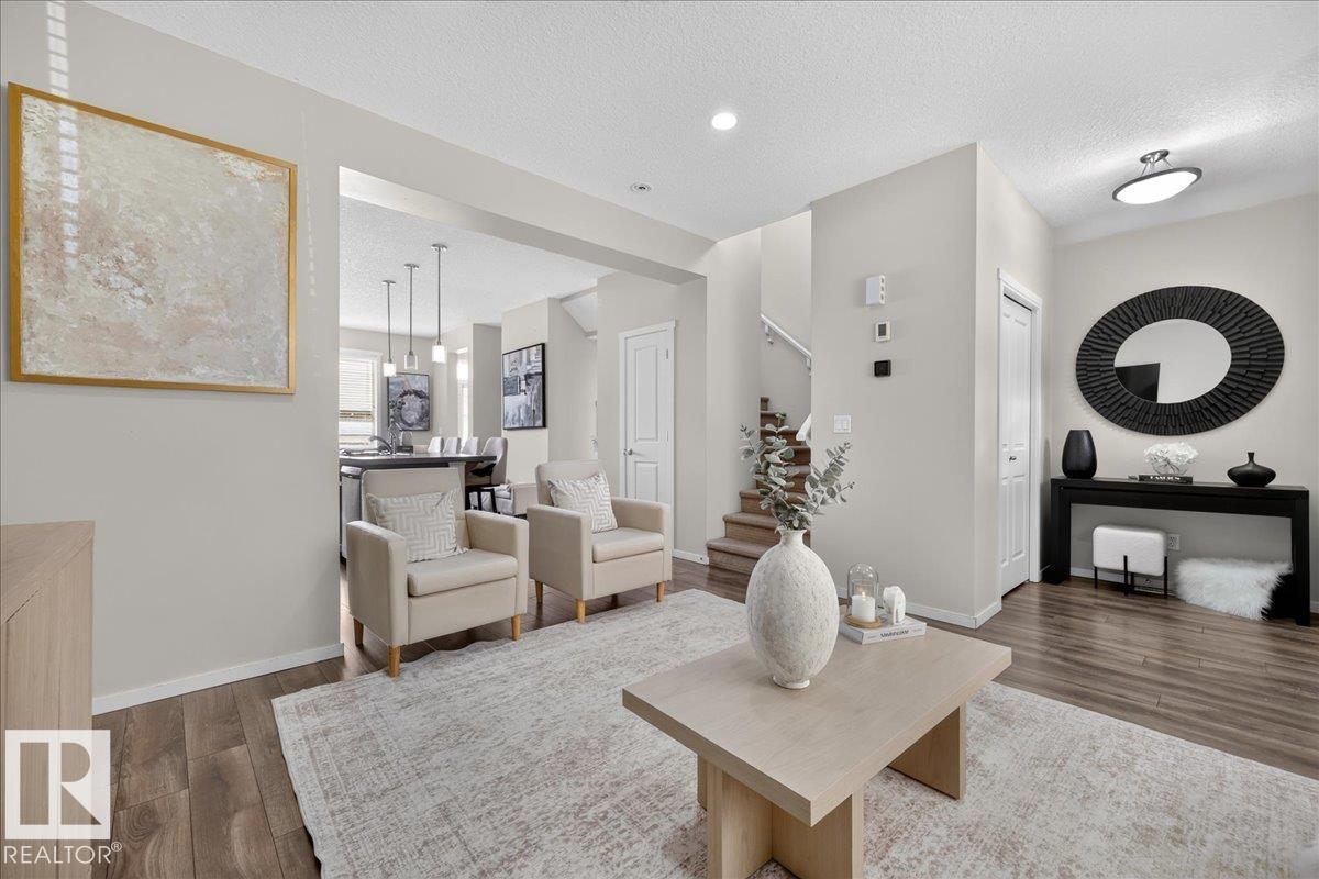 2046 CHALMERS WY SW - 8