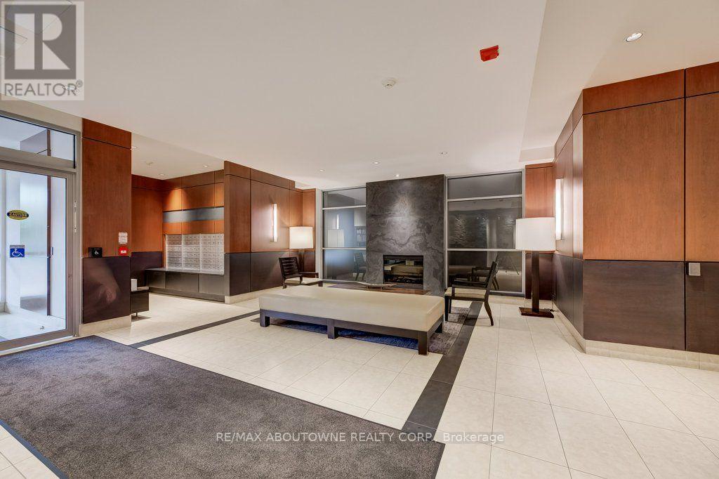 #403 80 PORT STREET E - 15