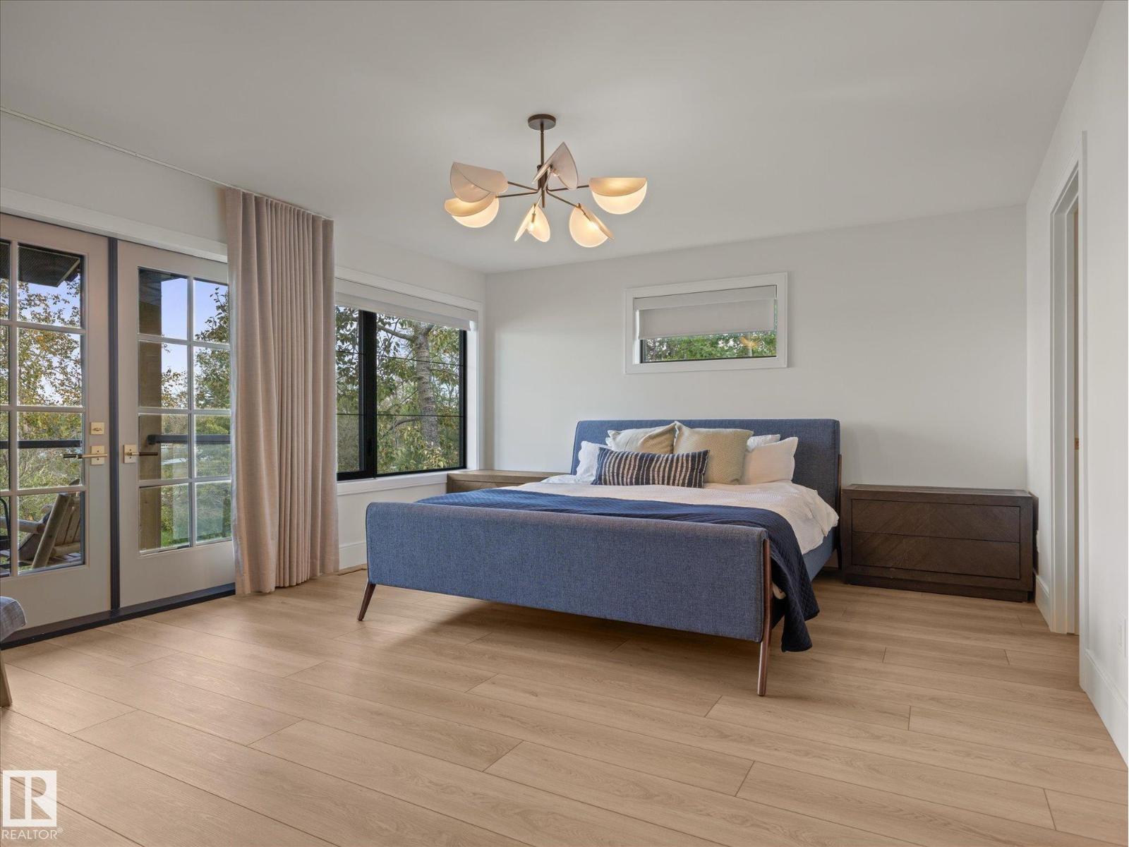 246 Beach AV - Image 23