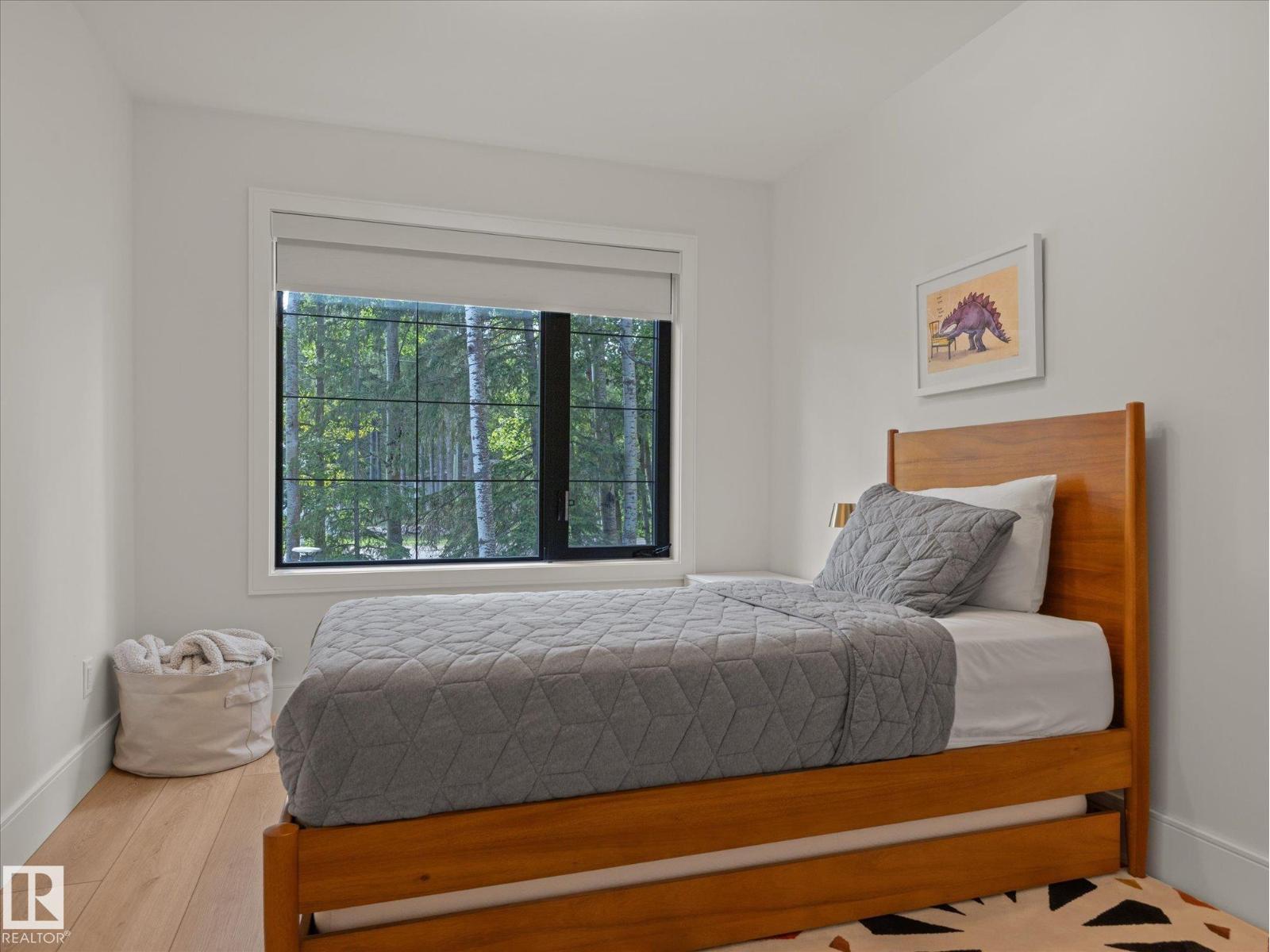 246 Beach AV - Image 36