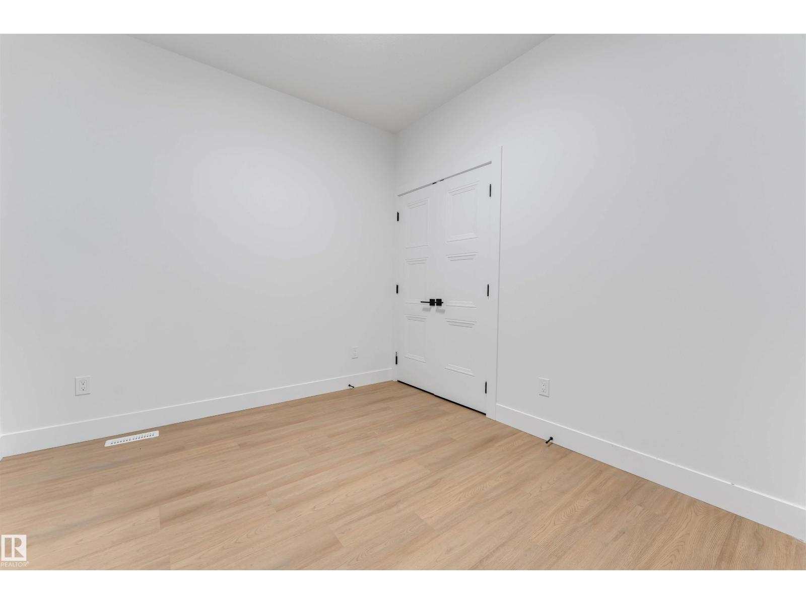 131 24 ST SW - Image 16