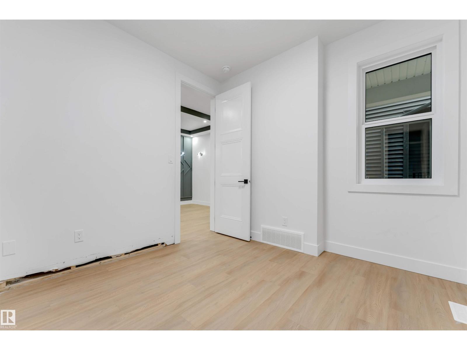 131 24 ST SW - 15